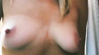 Strizzatina di capezzoli