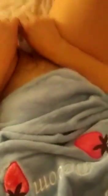 La porcona ha proprio tanta voglia di cazzo
