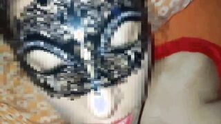 Il cornuto mi riempie la bocca