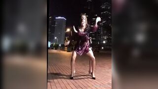 Leggendario balletto sui tetti della divina Stella Manente