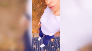 Passeggiando flash culo