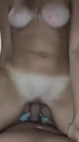 Ti succhio il cazzo e tu mi scopi e mi riempi