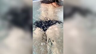 Culetto nell'idromassaggio