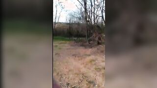 Scopando fidanzata puttana nel bosco