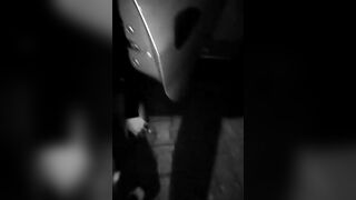 Sbocchina cazzone in un parcheggio