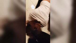 La mia cagnetta al guinzaglio