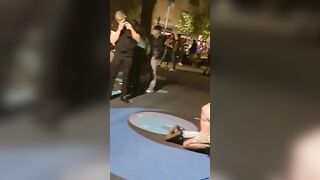 Ragazze italiane nude in strada