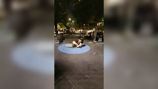 Ragazze italiane nude in strada