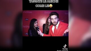 Come capisci che ci sta?Prendile la testa e sbattigliela sul cazzo