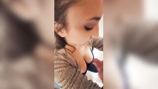 Bocchino giovane fidanzata italiana