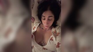 Ragazza italiana tettona social