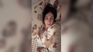 Ragazza italiana tettona social