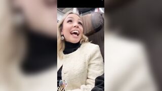 Vieni nel bagno del treno che ti faccio un bel pompino