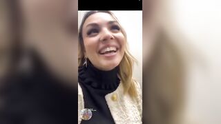 Vieni nel bagno del treno che ti faccio un bel pompino