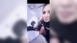 Vieni nel bagno del treno che ti faccio un bel pompino