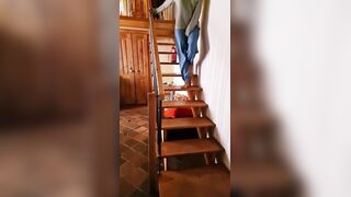 Non trattengo la pipi e mi piscio addosso in pigiama