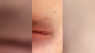 L'ho depilata bene ma stasera me la devi leccare