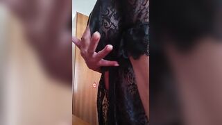 Moglie matura con belle tettone sode