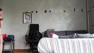 Anche al tuo ragazzo dai questo bel culone? No a lui no