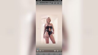 Kymbrl1 con strap on un culo da paura