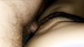 20 cm di carne nella sua fica pelosa