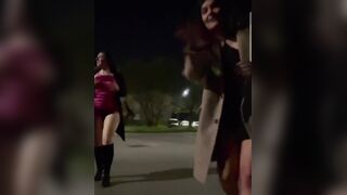 Devi stare calma si vede la mutanda