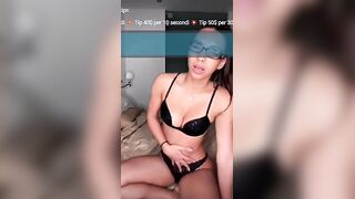 Giulia sexy professoressa si masturba OF