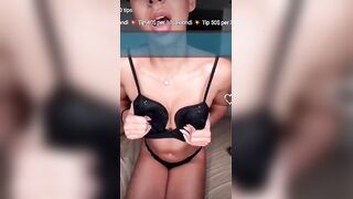 Giulia sexy professoressa si masturba OF