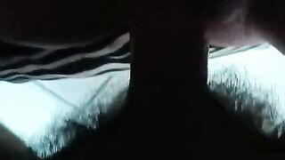 Schizzata sulla fica dopo una gran chiavata