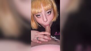 Ti piace come succhio il cazzo?