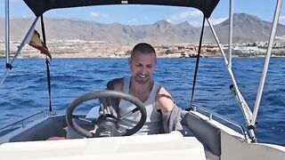 In barca scopando a pecorina moglie italiana tettona