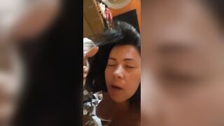 Mi piace guardarti quando mi fai un bocchino come questo