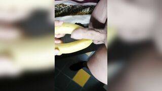 Ti piace il cazzo? Lo vuoi duro vero