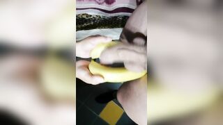 Ti piace il cazzo? Lo vuoi duro vero