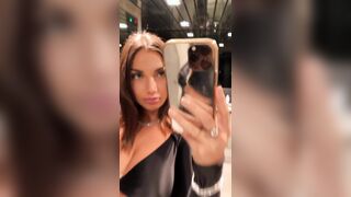 Selfie sexy Elettra Lamborghini
