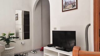 Trio italiano ragazze italiane con amico spagnolo