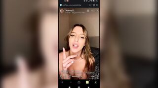 Vi eccito cosi senza mutandine ragazzi?