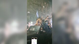 In strada festeggiando il 4 scudetto a Napoli