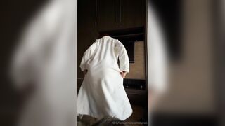 Buongiorno con plug anale OF