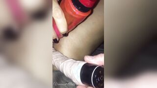 Moglie doppia penetrazione con due dildo