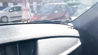 Pompino e scopata in macchina con prostituta