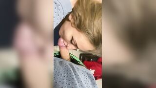 Brutto stronzo ti piace come te lo succhio?