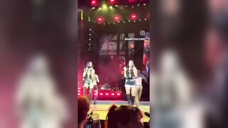 Elodie e Gaia  in concerto gran gnocche