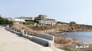 Malena fa un pompino in vacanza in hotel