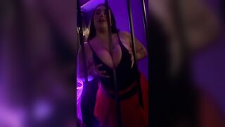 Alessia Barbarossa tettona italiana social