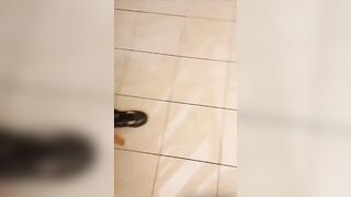 Mia moglie fa un pompino a bull veneto