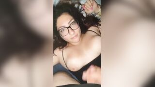 Le schizzo la faccia