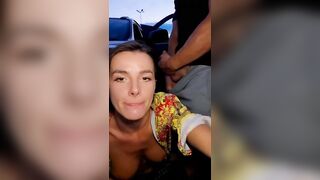 Dammi queste palle piene di sborra - Ingoio al parcheggio del supermercato