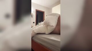 Urla di piacere della mia compagna