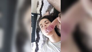 Fidanzata che fa un pompino speciale POV